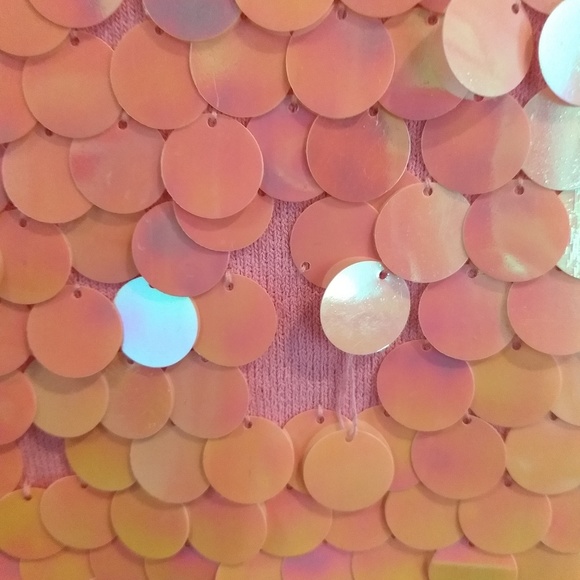 Pink disk sleeveless top - Picture 3 of 4